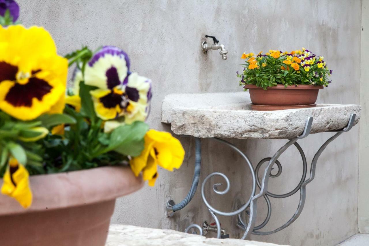 La Finestra Sul Castello Hotel โซอาวี ภายนอก รูปภาพ