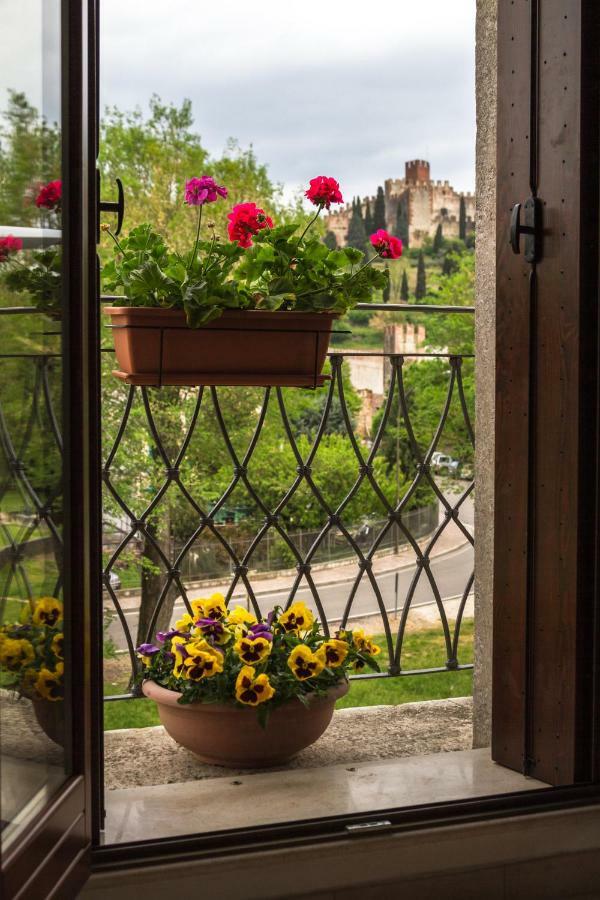 La Finestra Sul Castello Hotel โซอาวี ภายนอก รูปภาพ