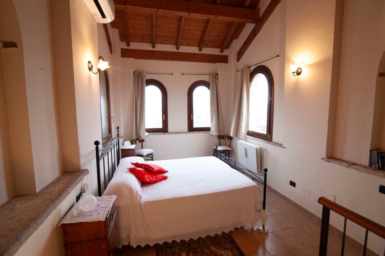 La Finestra Sul Castello Hotel โซอาวี ภายนอก รูปภาพ